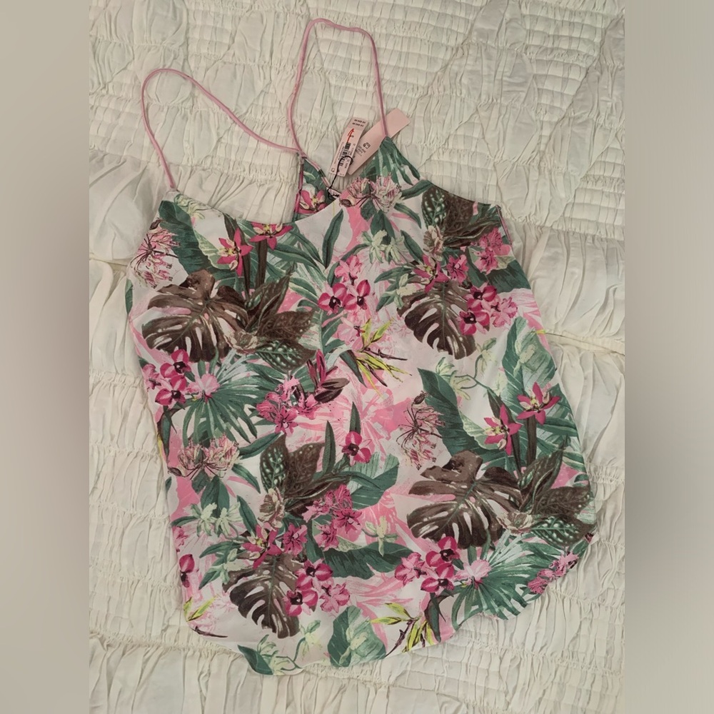 NWT Victoria’s Secret tropical floral print camisole